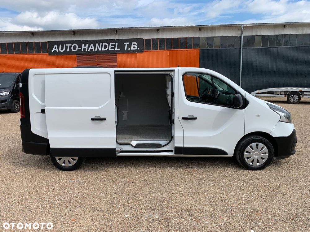 Renault Trafic - 13