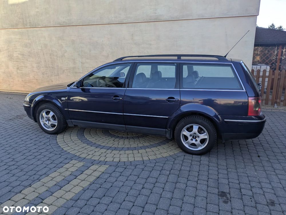 Volkswagen Passat 1.9 TDI Comfortline - 6