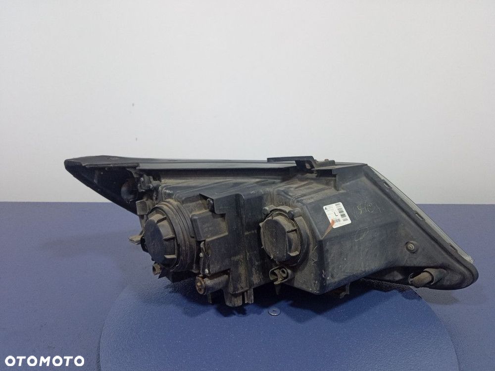 KIA SORENTO II LIFT REFLEKTOR LEWY LAMPA PRZEDNIA USA 92101-1U500 - 2