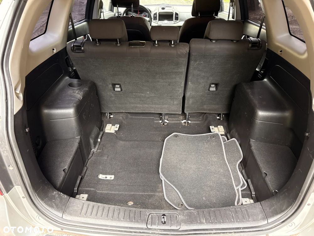 Chevrolet Captiva 2.2 2WD LS - 28