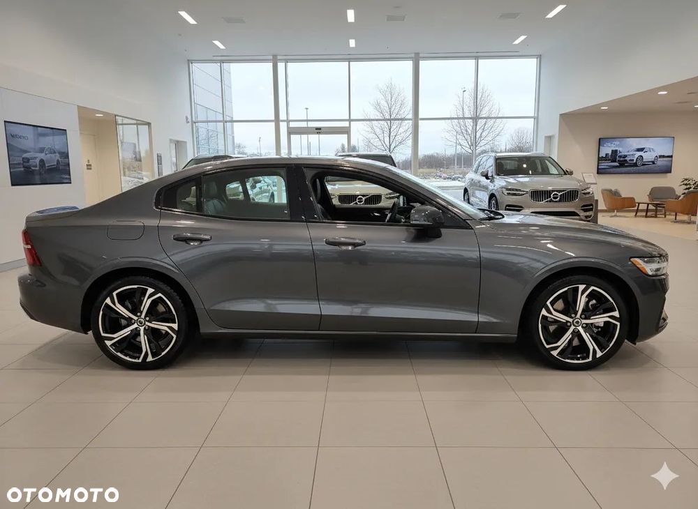 Volvo S60 B5 B AWD Ultimate Dark - 2