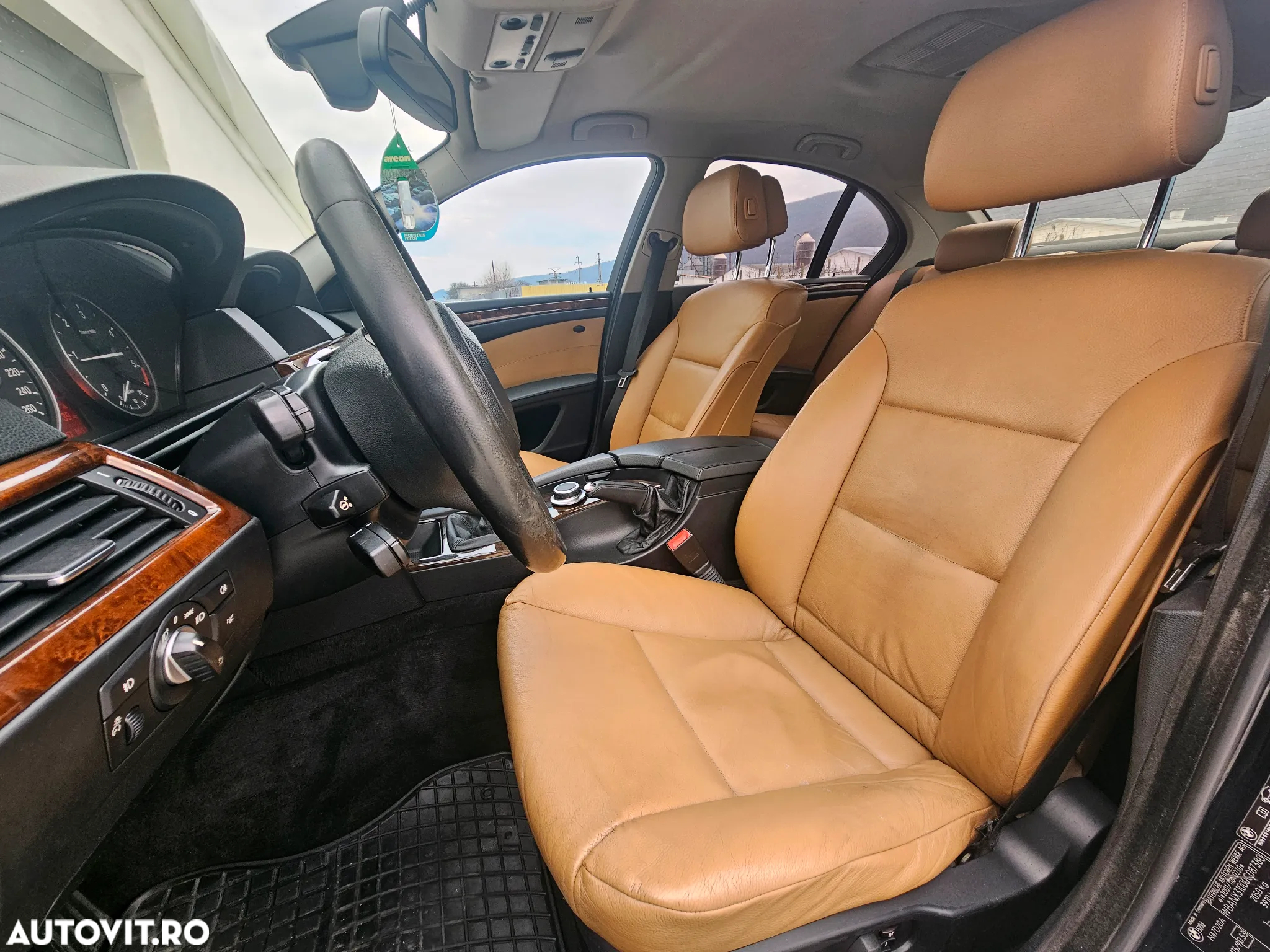 BMW Seria 5 520d - 10