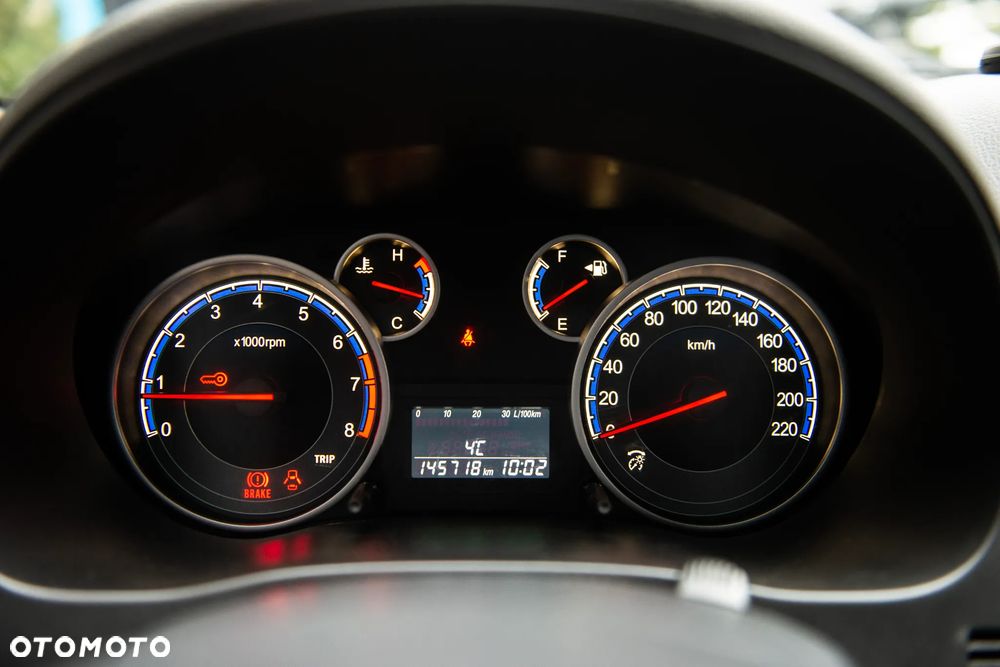 Suzuki SX4 1.6 Premium - 28