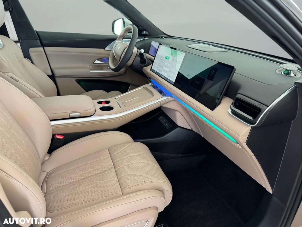 Xpeng G9 93.1 kWh AWD Performance - 16