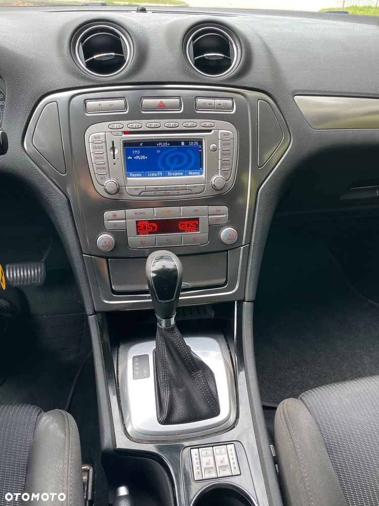 Ford Mondeo 2.0 TDCi Ambiente - 20