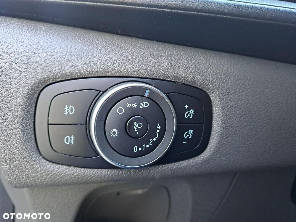 Ford Transit Custom - 19