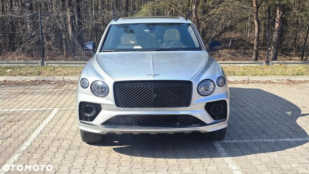 Bentley Bentayga - 2