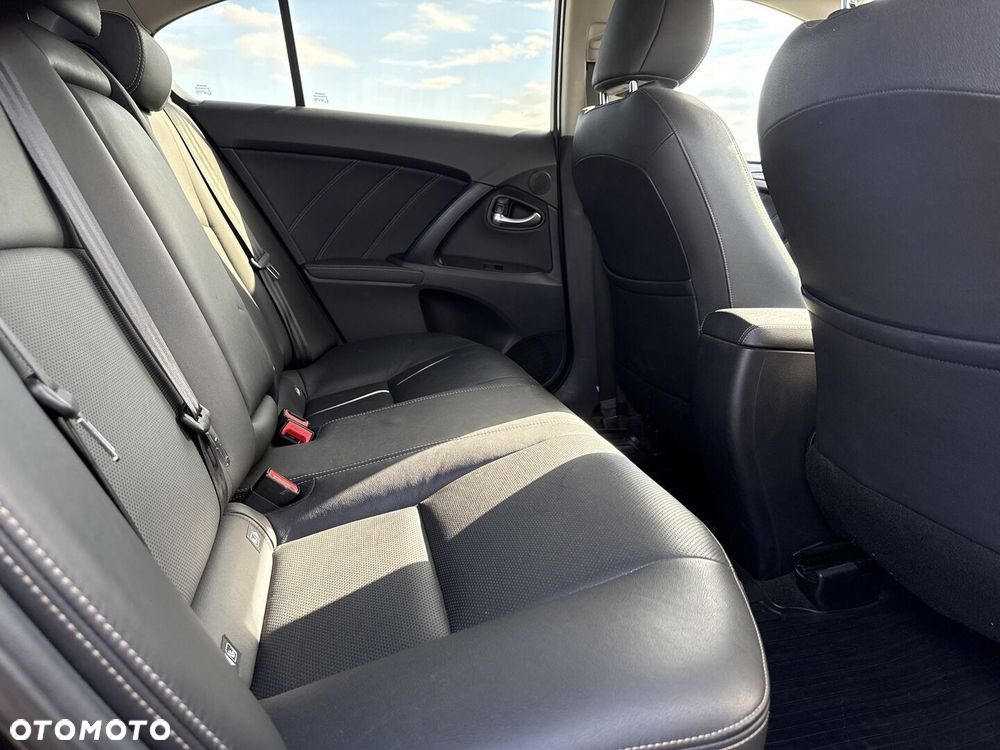 Toyota Avensis 2.0 Prestige MS - 11