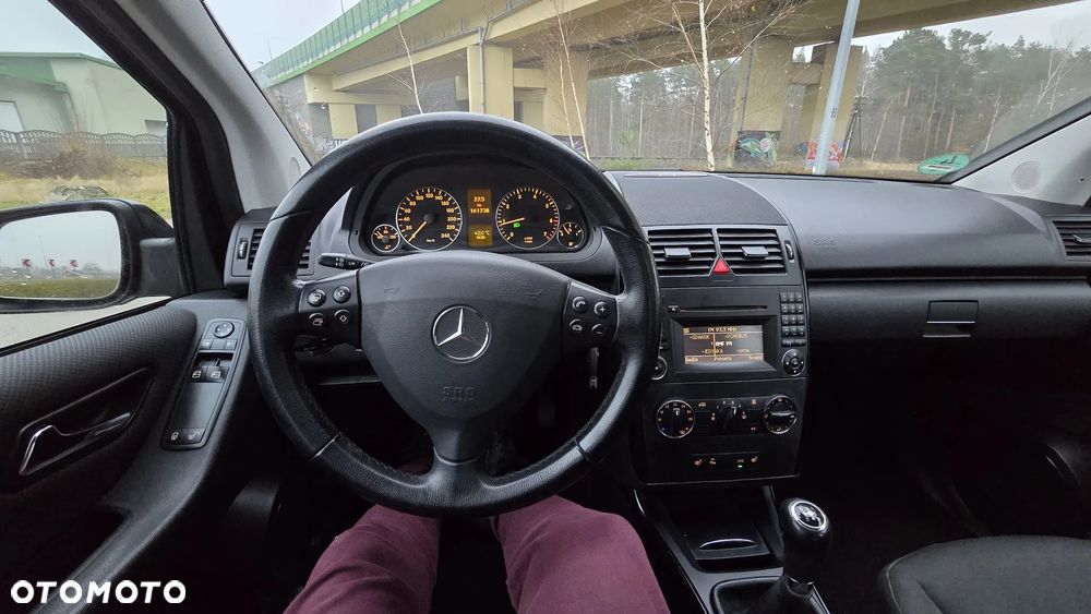 Mercedes-Benz Klasa A 160 BlueEFFICIENCY Avantgarde - 27