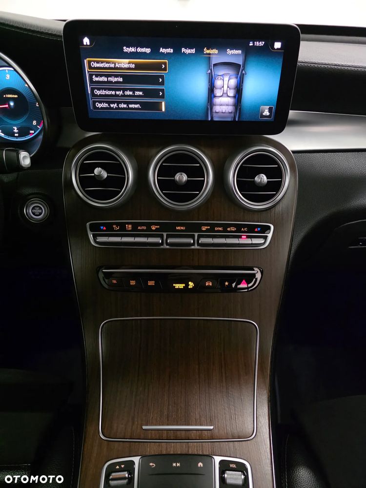 Mercedes-Benz GLC 220 d 4Matic 9G-TRONIC AMG Line Plus - 16