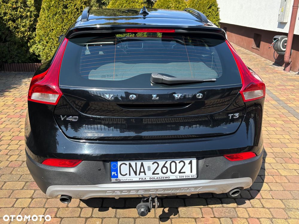 Volvo V40 Cross Country T3 Momentum - 16