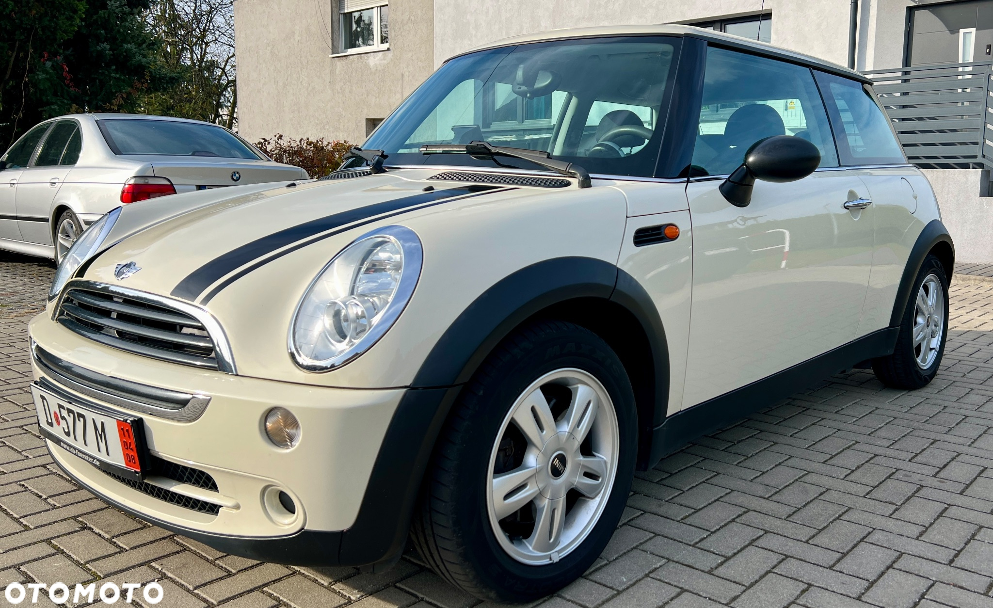 MINI ONE Standard - 4