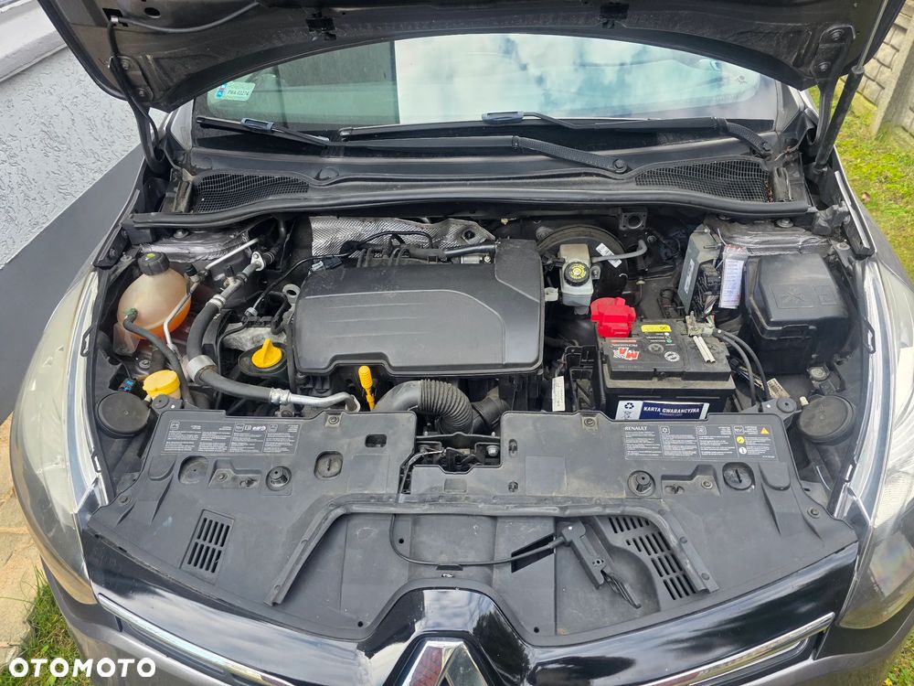 Renault Clio 1.2 16V Life - 17