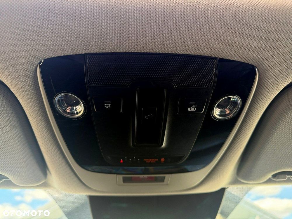 Kia Sorento - 25
