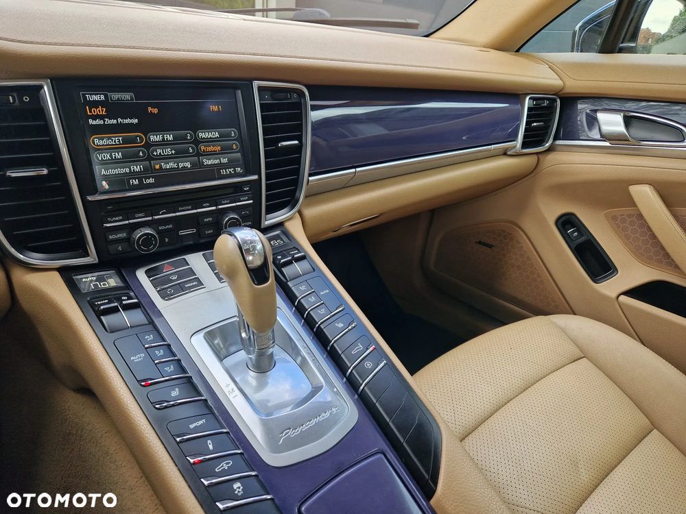 Porsche Panamera 4S PDK - 14