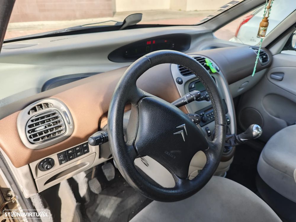 Citroën Xsara Picasso 1.6 HDi Exclusi. - 9