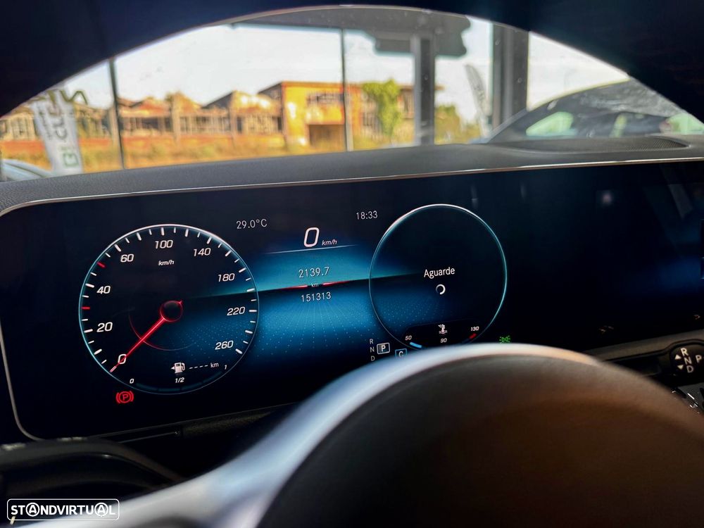 Mercedes-Benz GLA 200 d AMG Line - 35