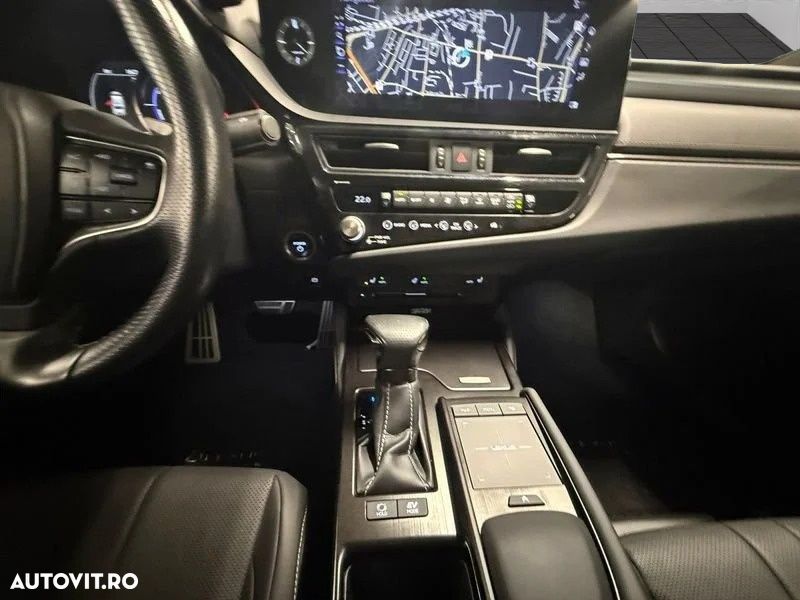 Lexus Seria ES 300h F Sport - 11