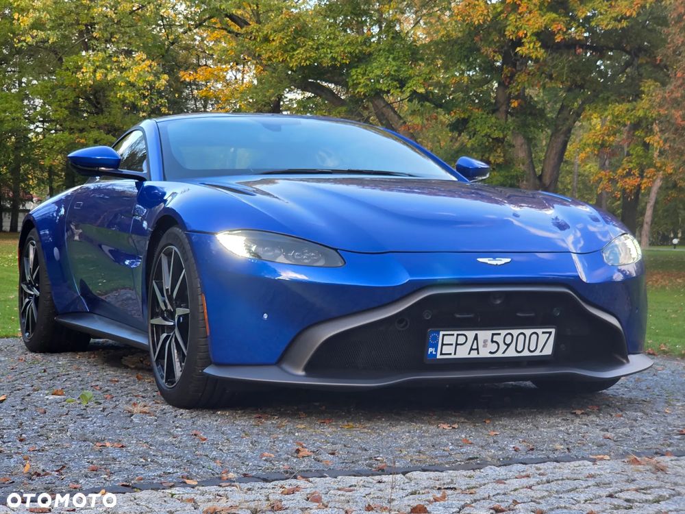 Aston Martin V8 Vantage Standard - 3