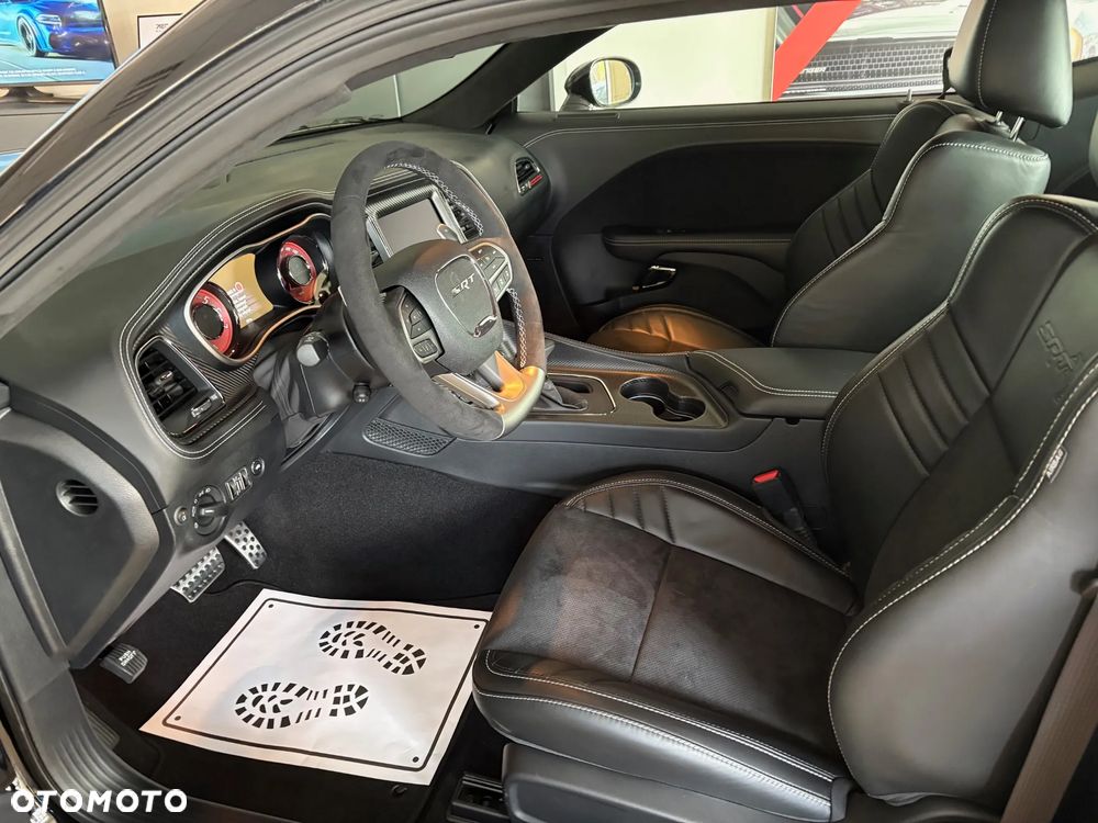 Dodge Challenger 6.2 Hellcat Widebody - 4