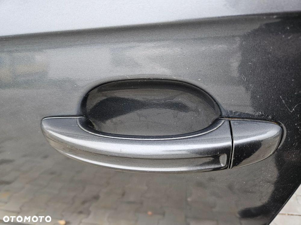 AUDI Q7 4L 05-15R DRZWI PRZOD LEWE KIEROWCY LZ7S 4L0831313 - 4