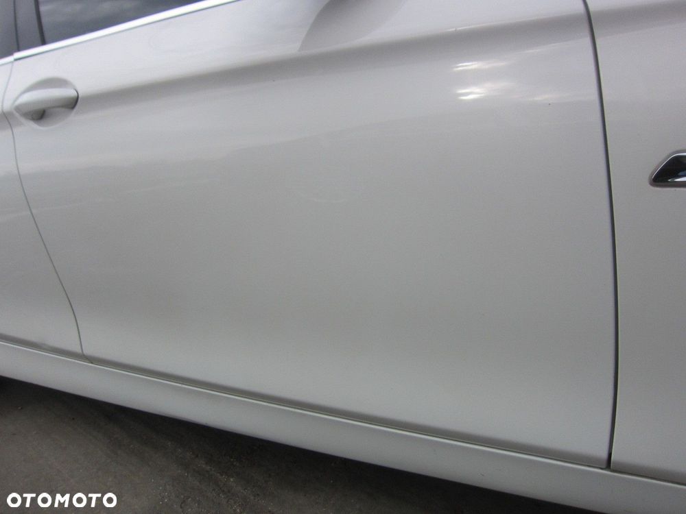 BMW F10 A300 ALPINWEISS 3 BIAŁE DRZWI PRAWE PRZEDNIE PRAWY PRZÓD - 4