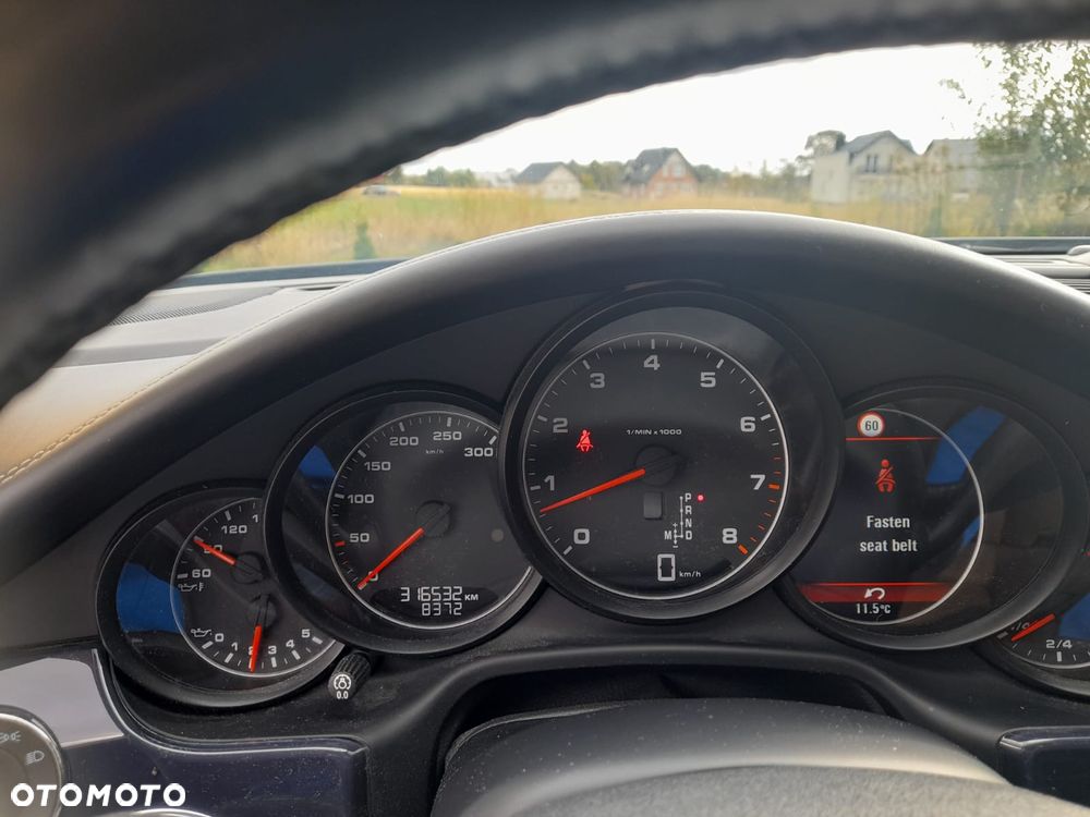 Porsche Panamera 4 - 6