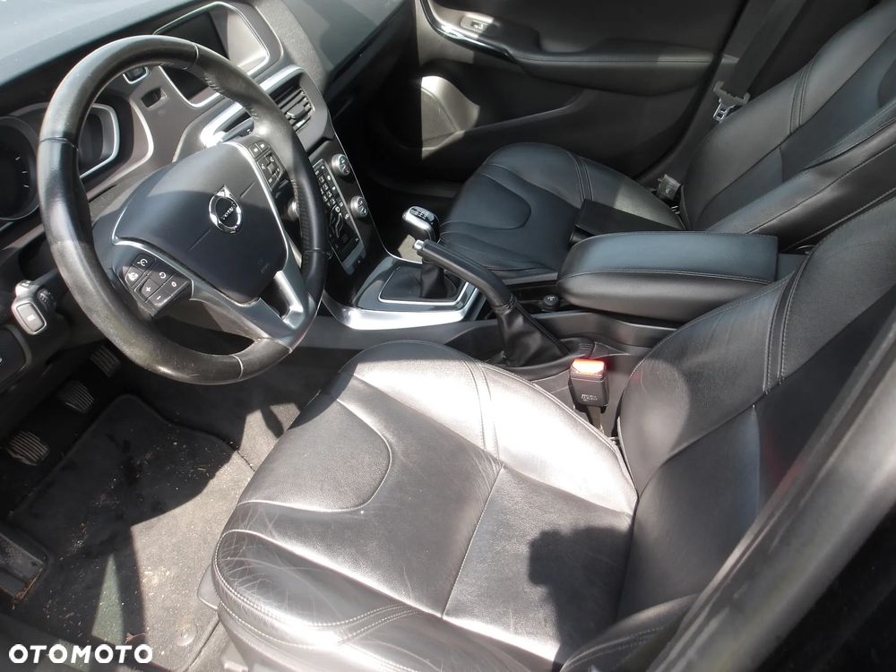 Volvo V40 D2 Summum - 7