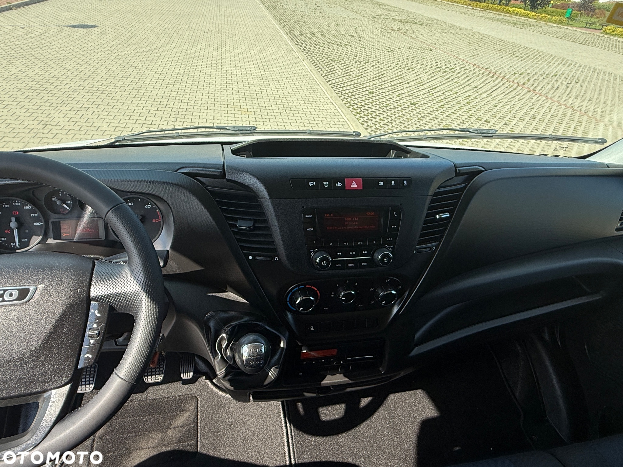 Iveco DAILY 70-180 180KM * 10 E.Palet Kontener +Winda 1000KG IDEALNY STAN!!! - 14