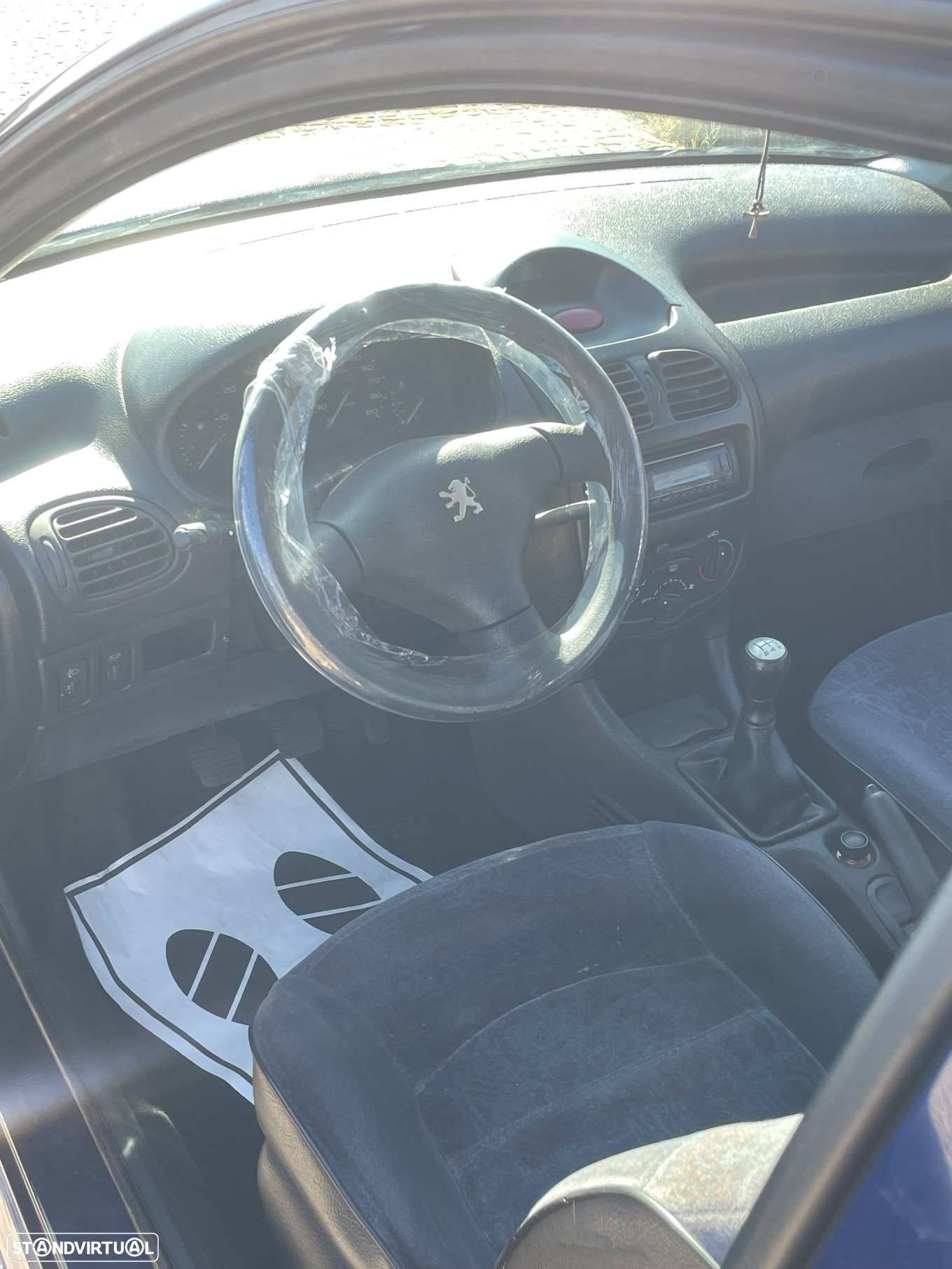 Peugeot 206 1.1 Color Line - 6