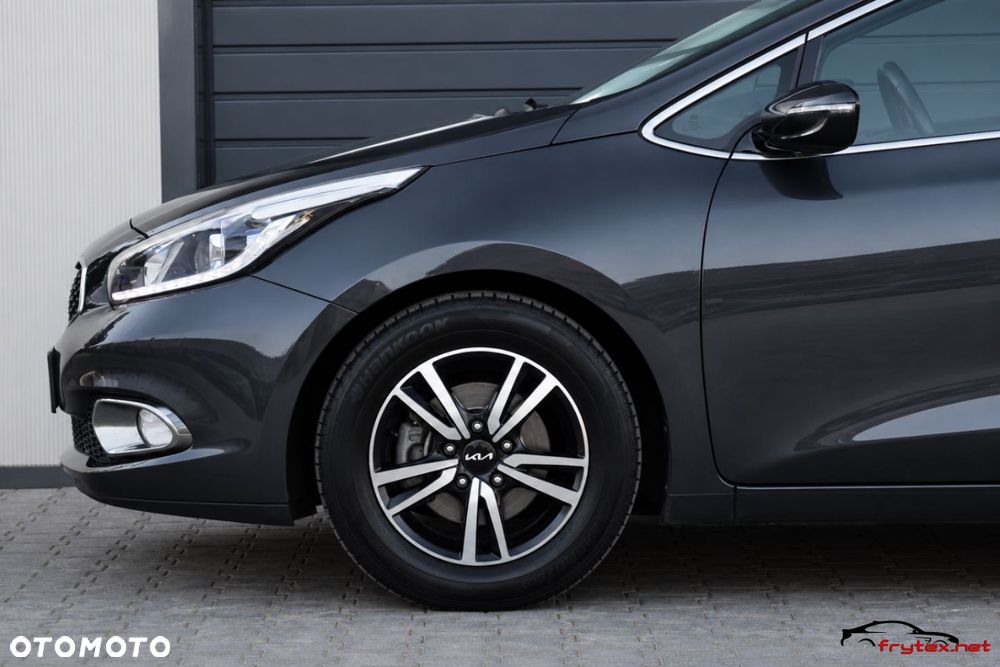 Kia Ceed - 7