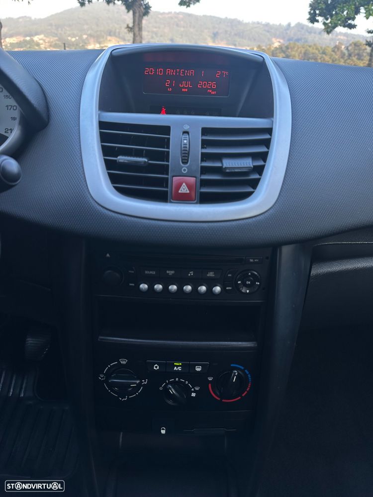 Peugeot 207 1.4 HDi Premium - 10