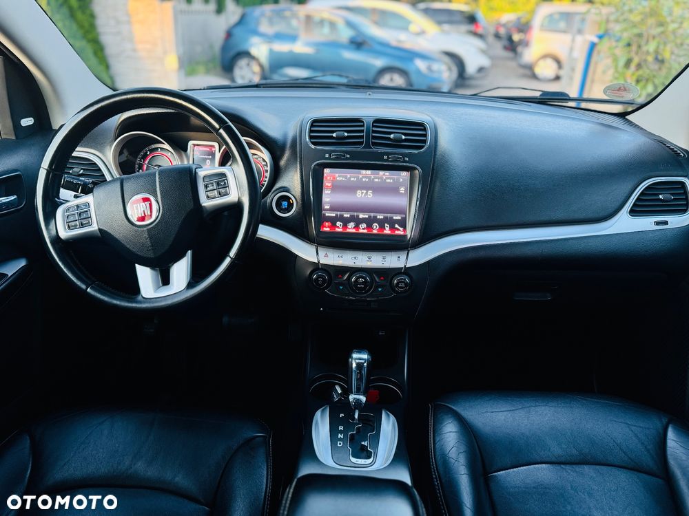 Fiat Freemont 2.0 Multijet Lounge AWD - 23
