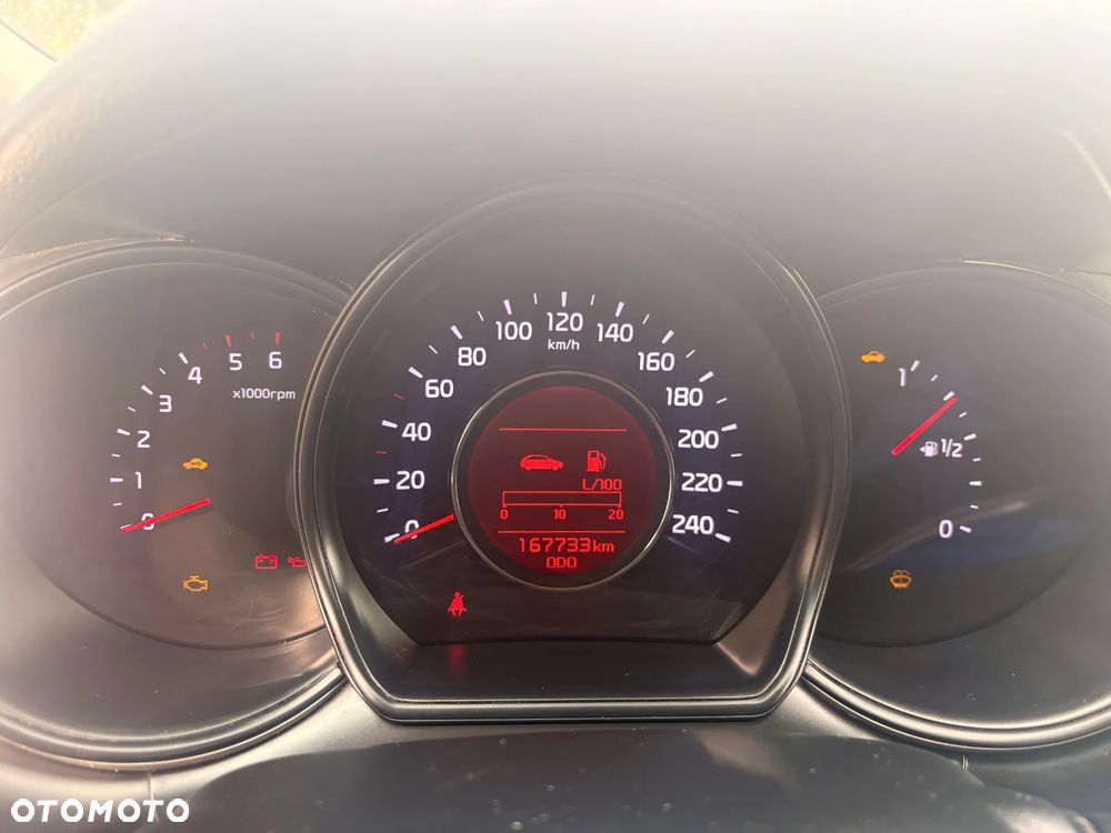 Kia Ceed 1.6 CRDi M - 10