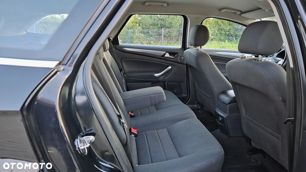 Ford Mondeo 2.0 TDCI Titanium - 19