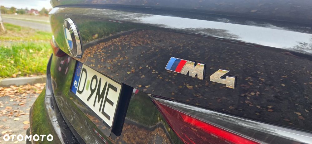 BMW M4 Standard - 12