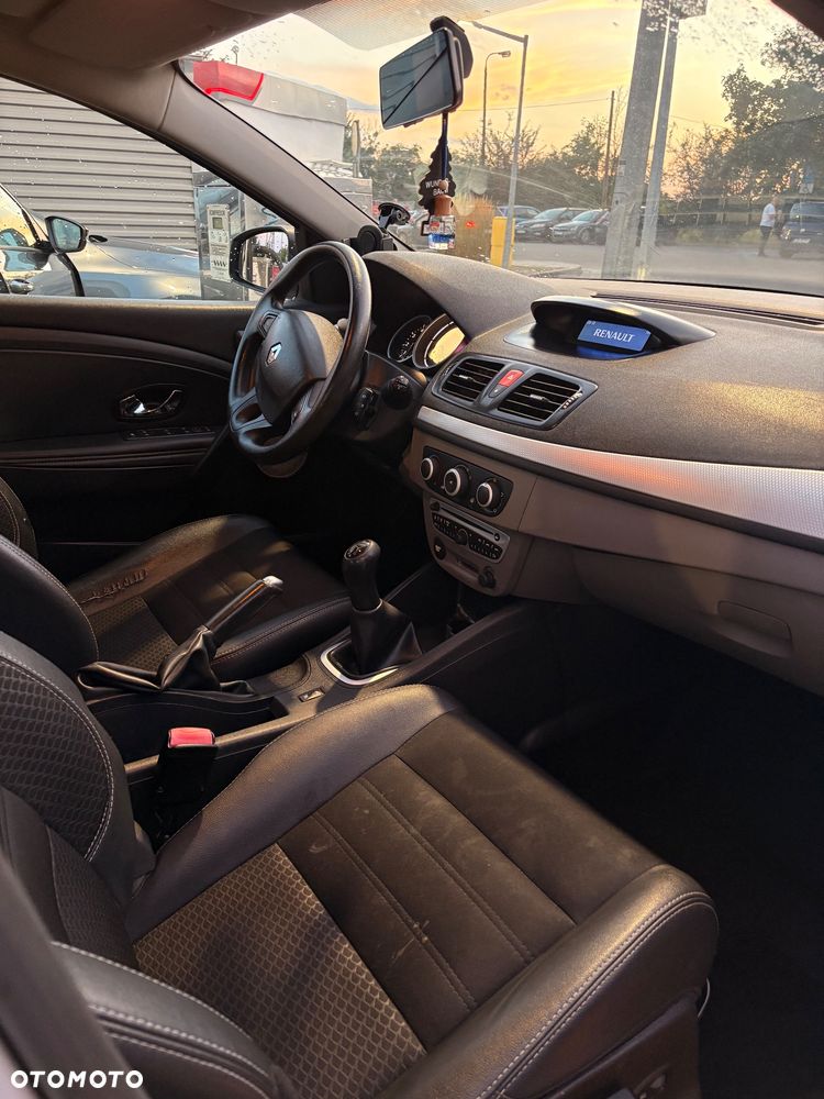 Renault Megane - 11