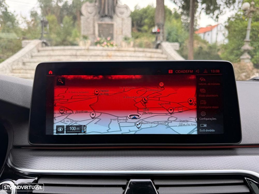 BMW 530 e Pack Desportivo M - 23