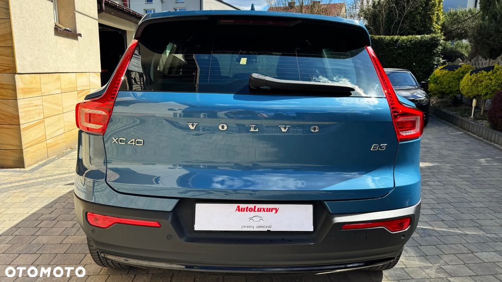 Volvo XC 40 B3 B DKG Plus Black Edition - 8