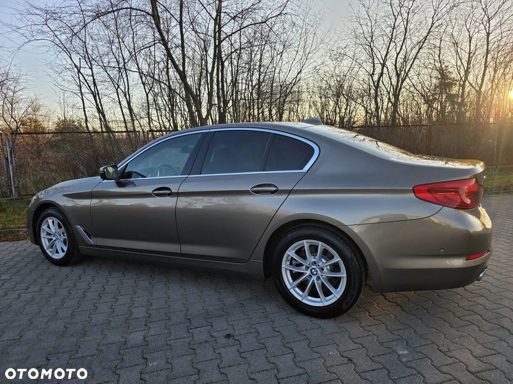 BMW Seria 5 - 36