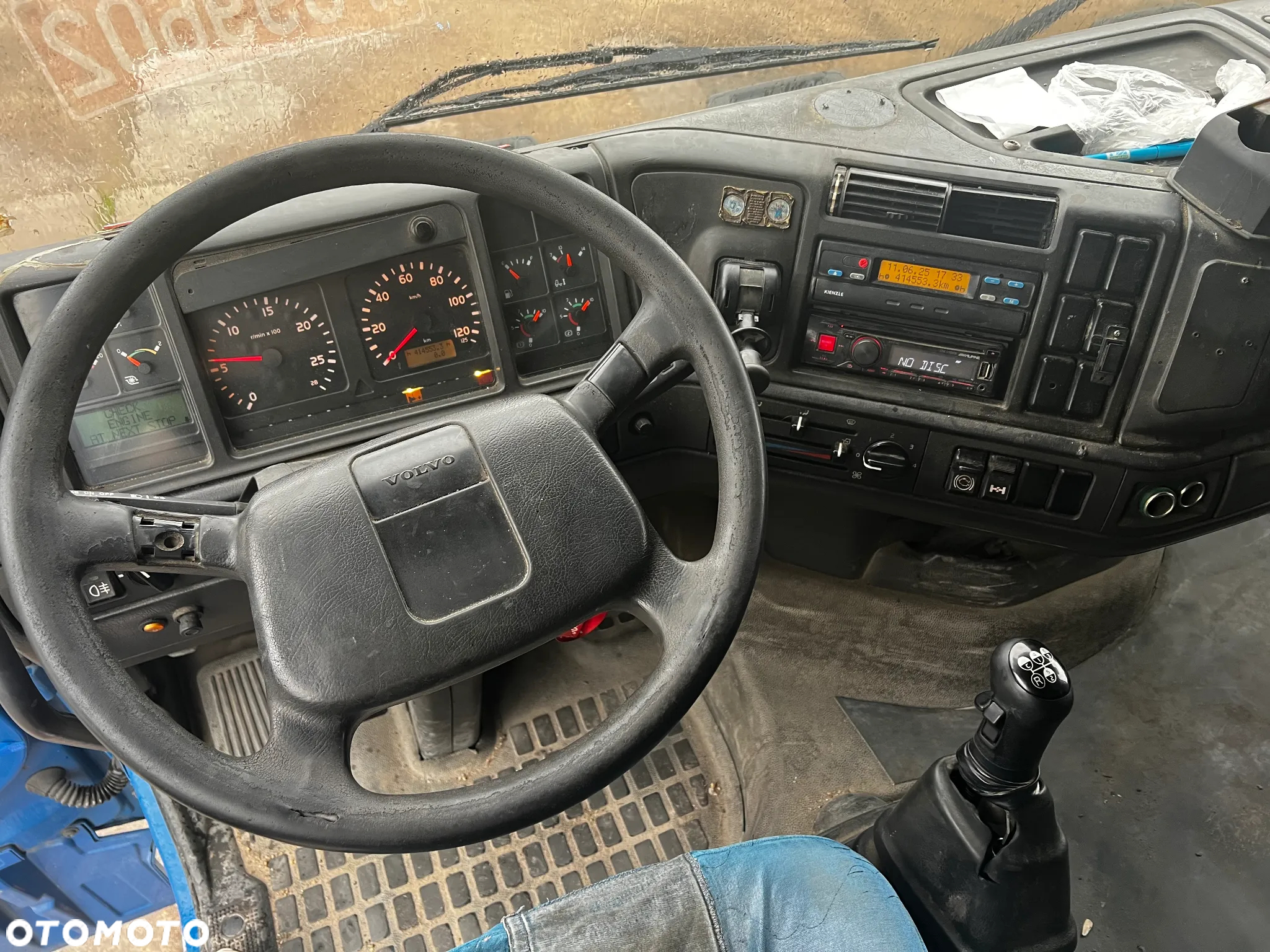 Volvo / AUTOMAT  / KLIMA POSTOJOWA /  2 DUŻE ZBIORNIKI / 2014 ROK !! - 17