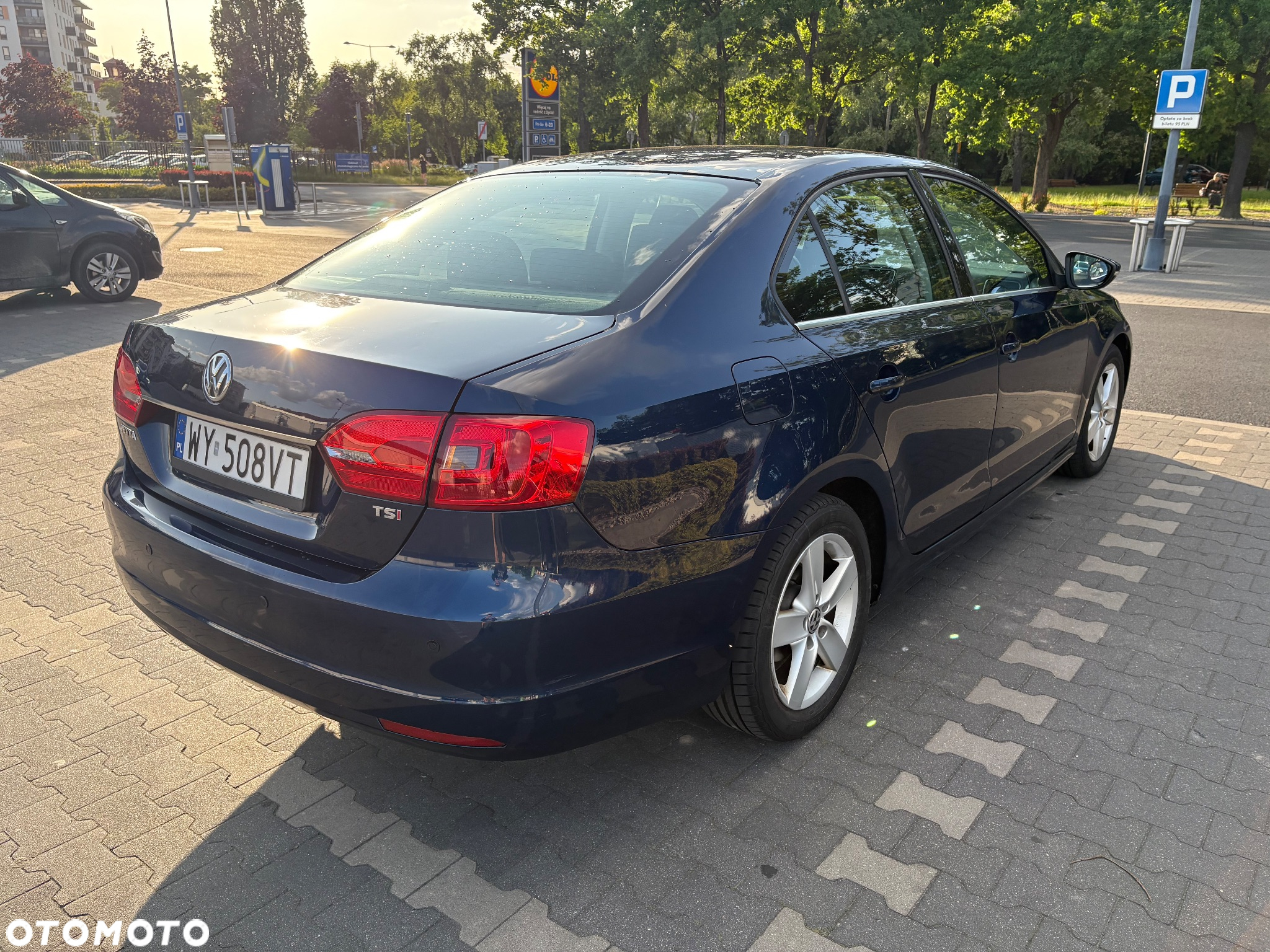 Volkswagen Jetta 1.8T SE - 3