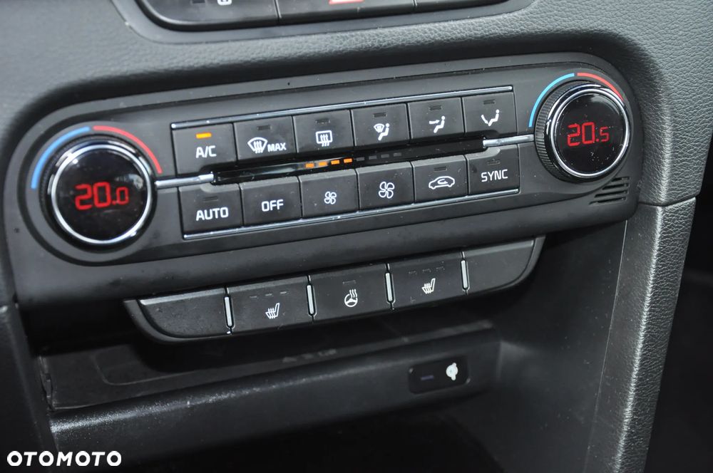 Kia Ceed 1.6 CRDi DCT GT Line - 39