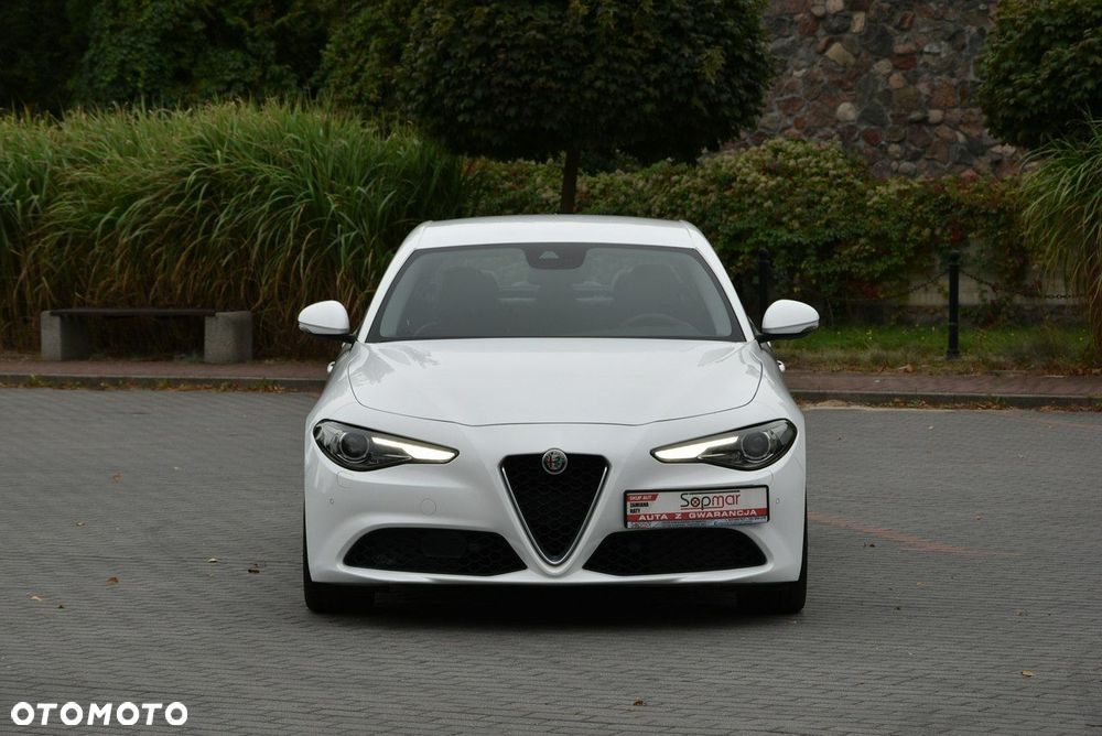 Alfa Romeo Giulia 2.2 Diesel - 8