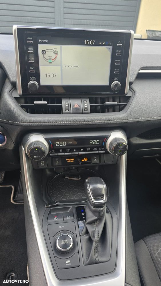 Toyota RAV4 - 7