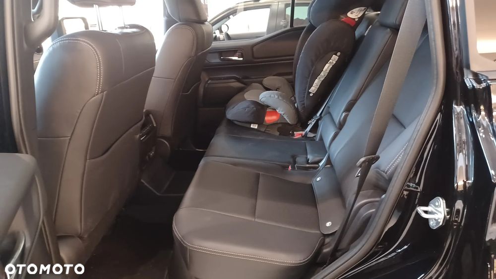 Toyota Land Cruiser - 13
