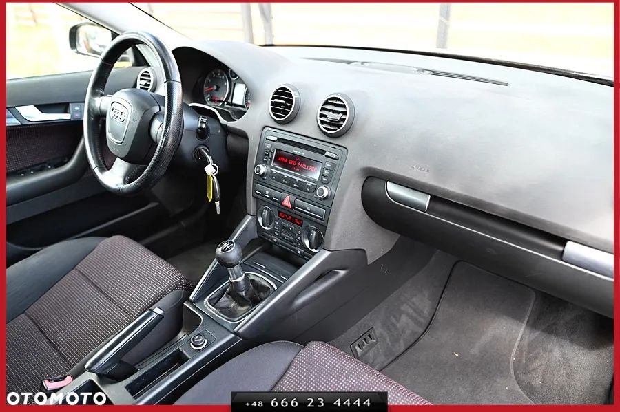 Audi A3 Sportback 1.4 TFSI Ambiente - 17