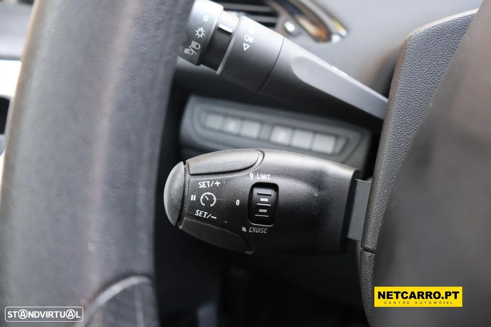 Peugeot 208 PureTech 68 Like - 8