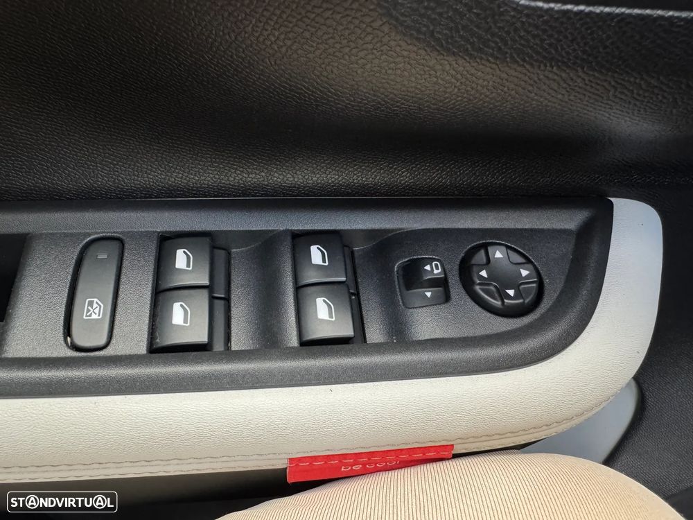 Citroën e-C3 44 kWh Autonomia Conforto Max - 11