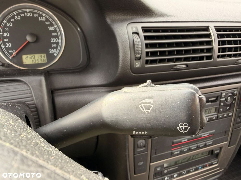 Volkswagen Passat - 27
